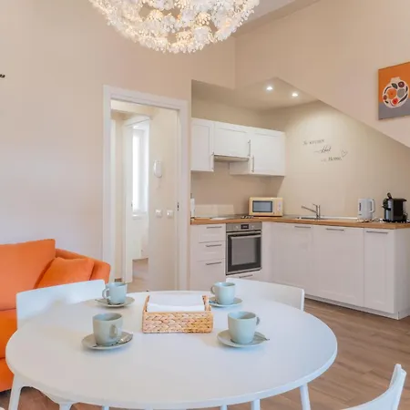 Casa Margherita Tra Charme E Apartment *