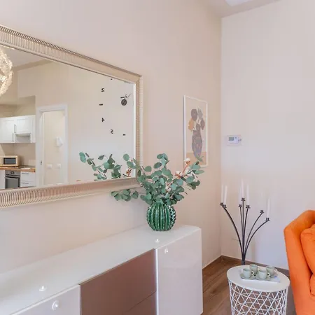 Apartment Casa Margherita Tra Charme E Casorate Sempione
