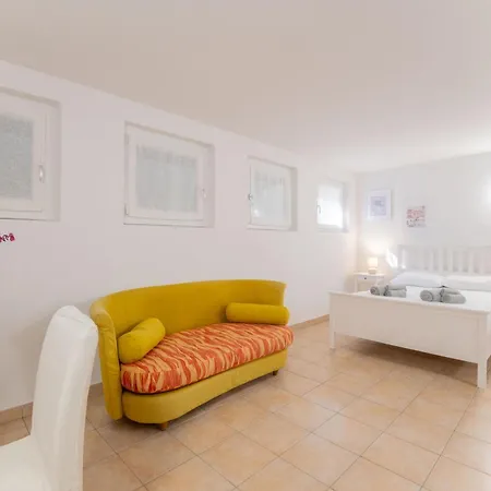 شقة Casa Margherita Tra Charme E Malpensa Self-check-in *